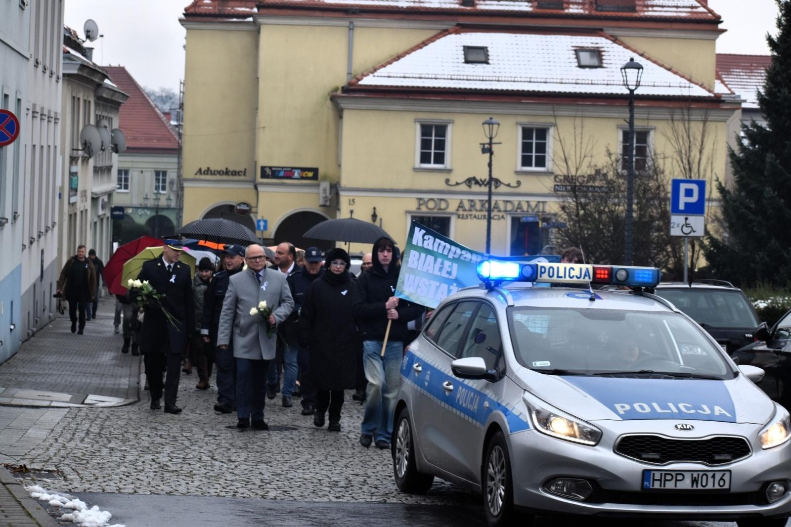 Zdjęcie w galerii na portalu naszwodzislaw.com: Wodzisław Śląski. Marsz białej wstążki przeszedł ulicami miasta [FOTO] wiadomości z regionu