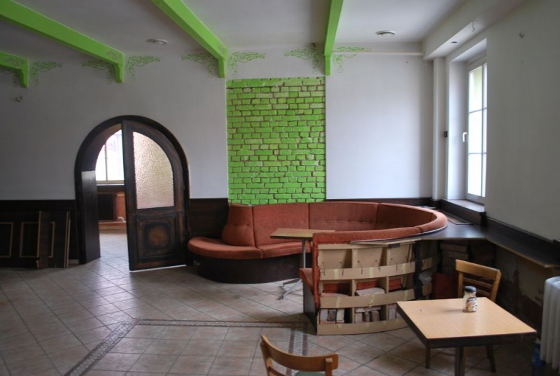 Zdjęcie w galerii na portalu naszwodzislaw.com: Ten lokal w rynku czeka na najemcę wiadomości z regionu