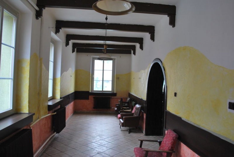 Zdjęcie w galerii na portalu naszwodzislaw.com: Ten lokal w rynku czeka na najemcę wiadomości z regionu