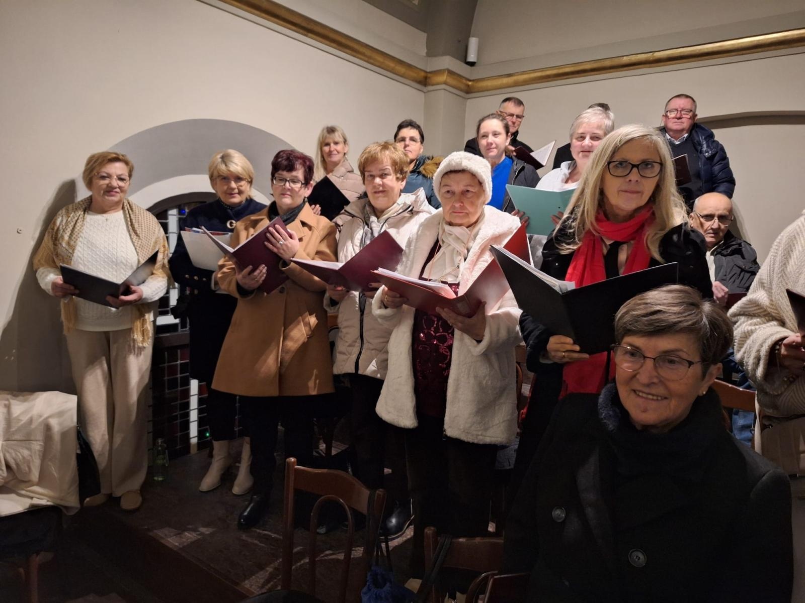 Zdjęcie w galerii na portalu naszwodzislaw.com: Dni Cecyliańskie z udziałem Chóru Jadwiga wiadomości z regionu