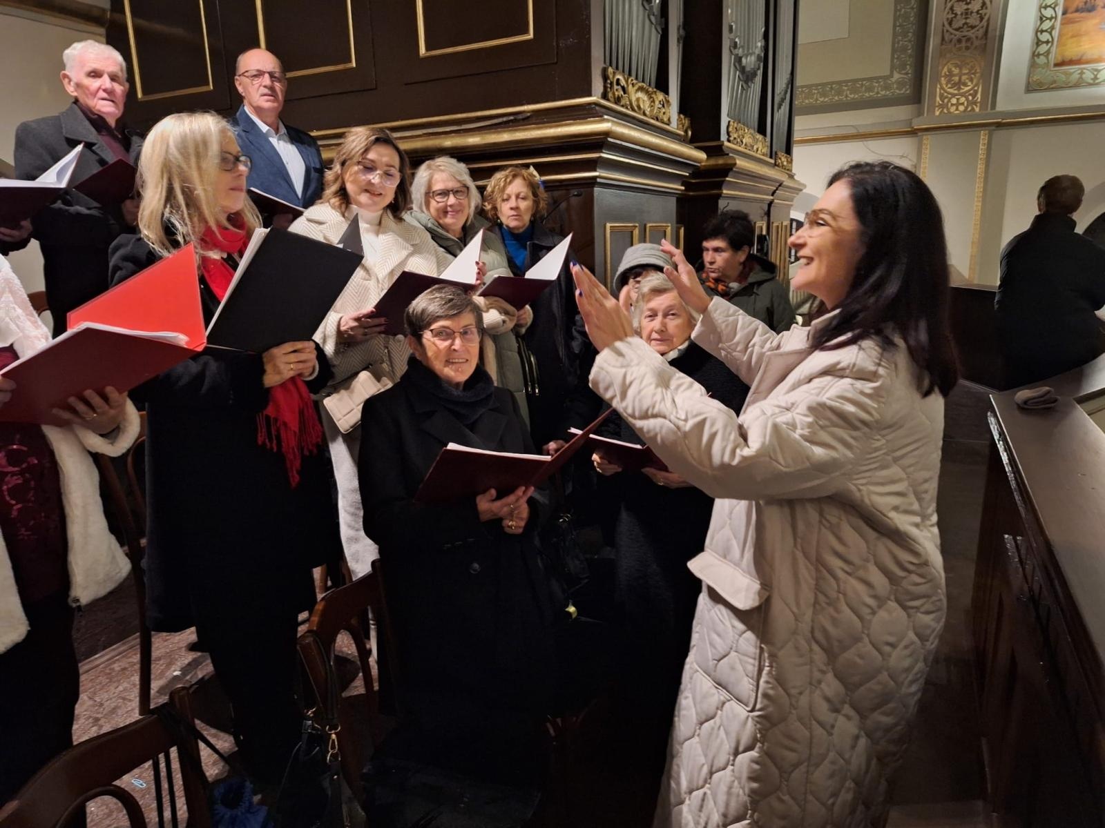 Zdjęcie w galerii na portalu naszwodzislaw.com: Dni Cecyliańskie z udziałem Chóru Jadwiga wiadomości z regionu