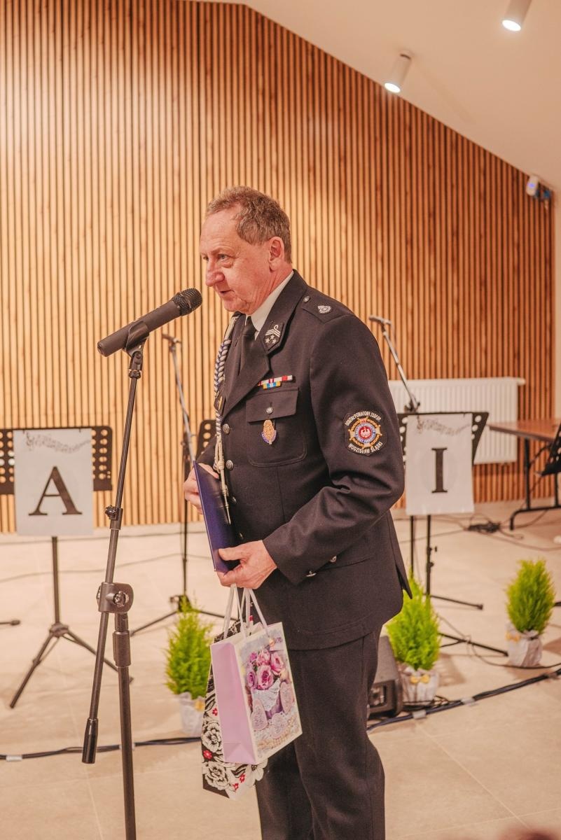 Zdjęcie w galerii na portalu naszwodzislaw.com: Gogołowa: Zespół wokalny Adagio świętował jubileusz 10-lecia [FOTO] wiadomości z regionu