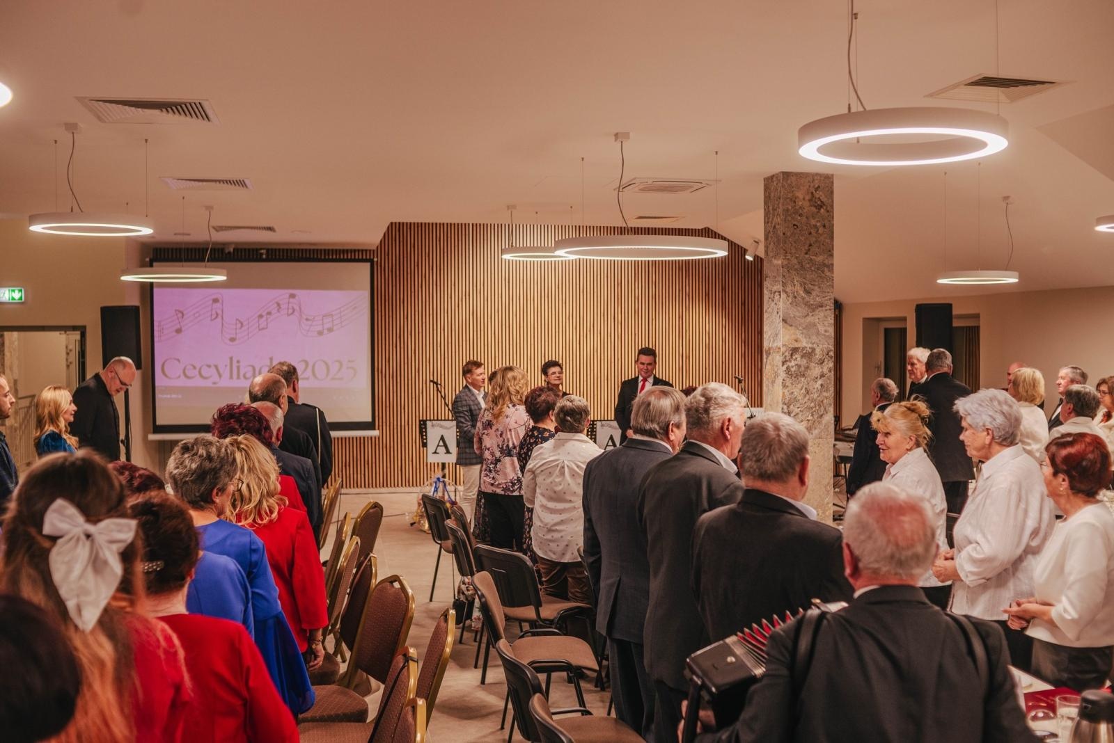 Zdjęcie w galerii na portalu naszwodzislaw.com: Gogołowa: Zespół wokalny Adagio świętował jubileusz 10-lecia [FOTO] wiadomości z regionu