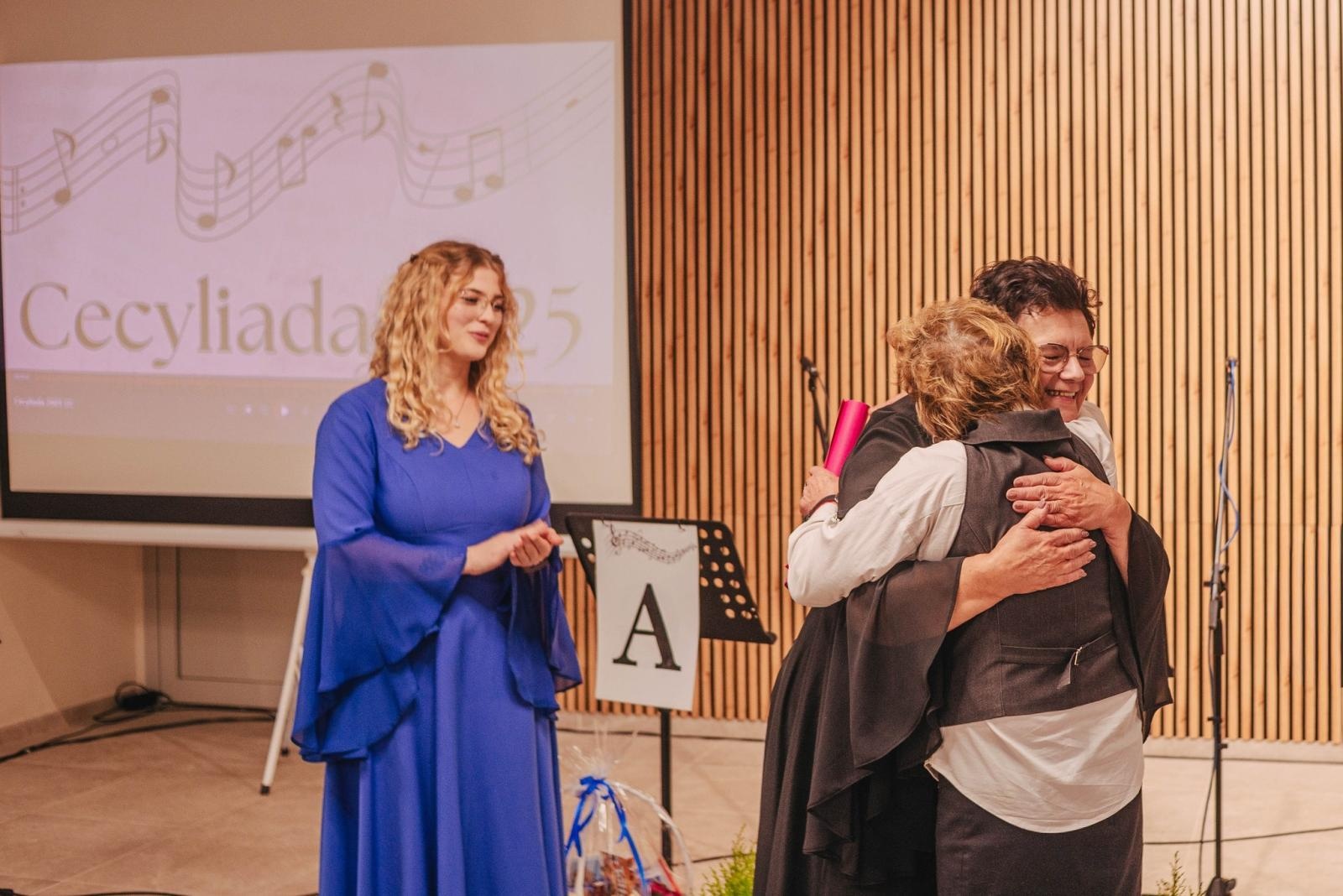 Zdjęcie w galerii na portalu naszwodzislaw.com: Gogołowa: Zespół wokalny Adagio świętował jubileusz 10-lecia [FOTO] wiadomości z regionu