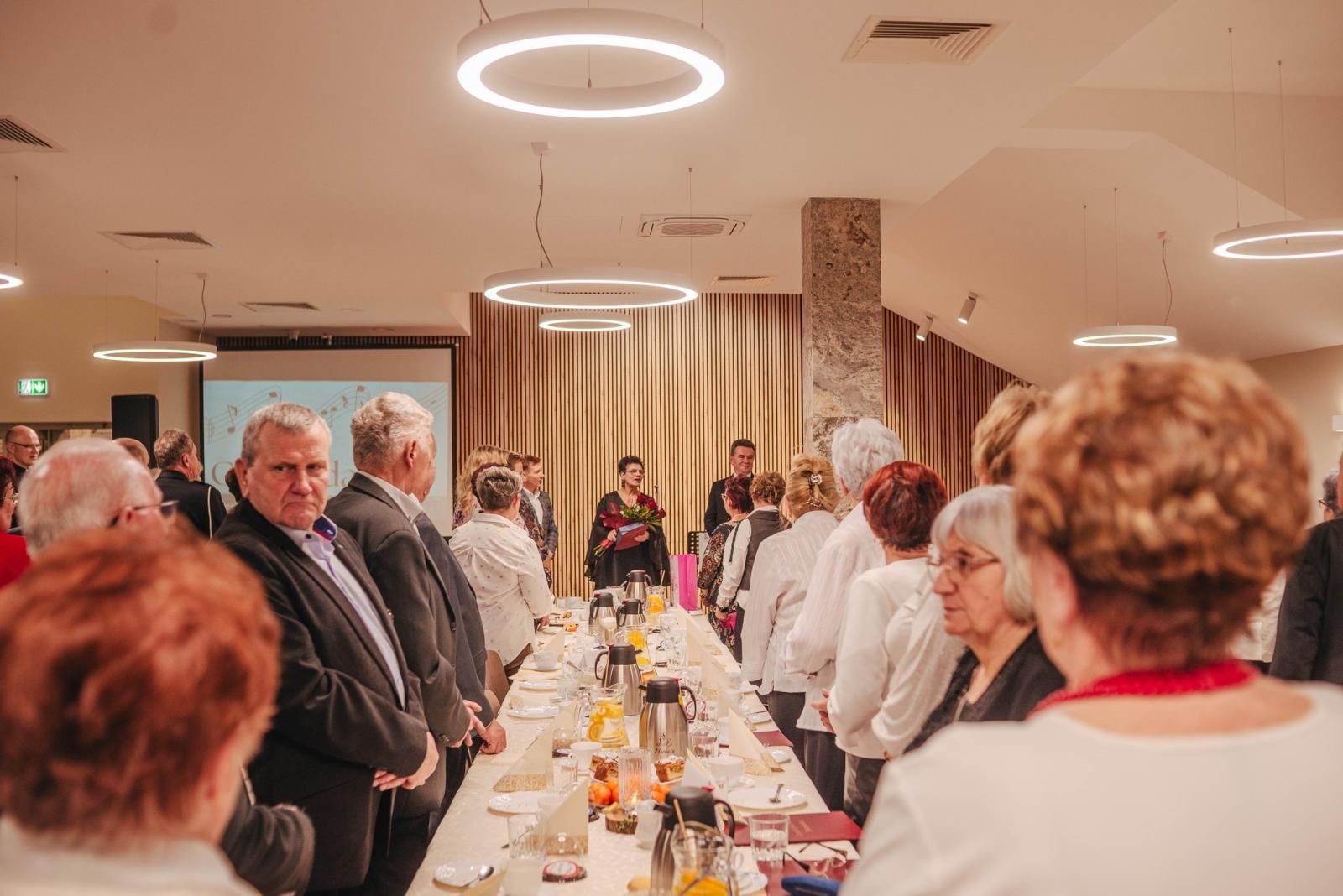 Zdjęcie w galerii na portalu naszwodzislaw.com: Gogołowa: Zespół wokalny Adagio świętował jubileusz 10-lecia [FOTO] wiadomości z regionu