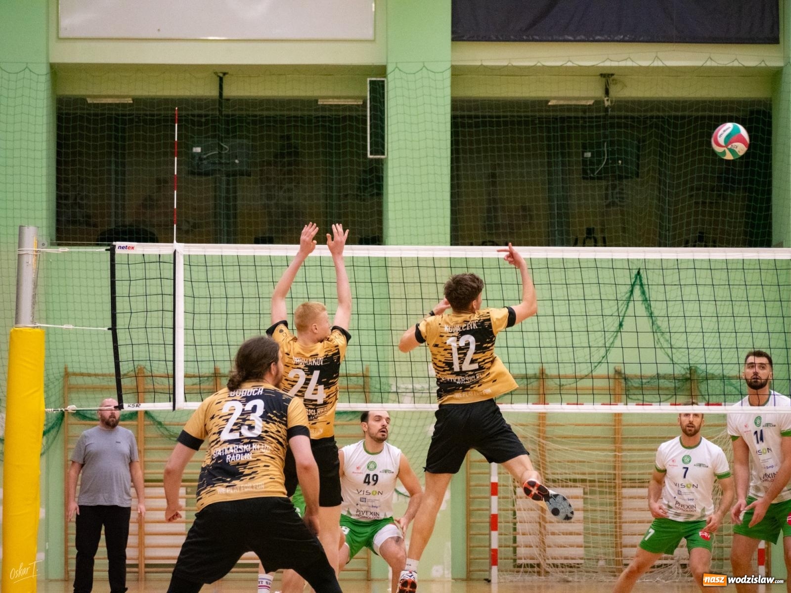 Zdjęcie w galerii na portalu naszwodzislaw.com: Siatkówka. Górnik Radlin ponownie lepszy [FOTO] wiadomości z regionu