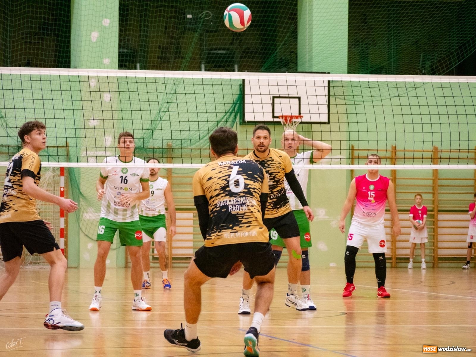 Zdjęcie w galerii na portalu naszwodzislaw.com: Siatkówka. Górnik Radlin ponownie lepszy [FOTO] wiadomości z regionu