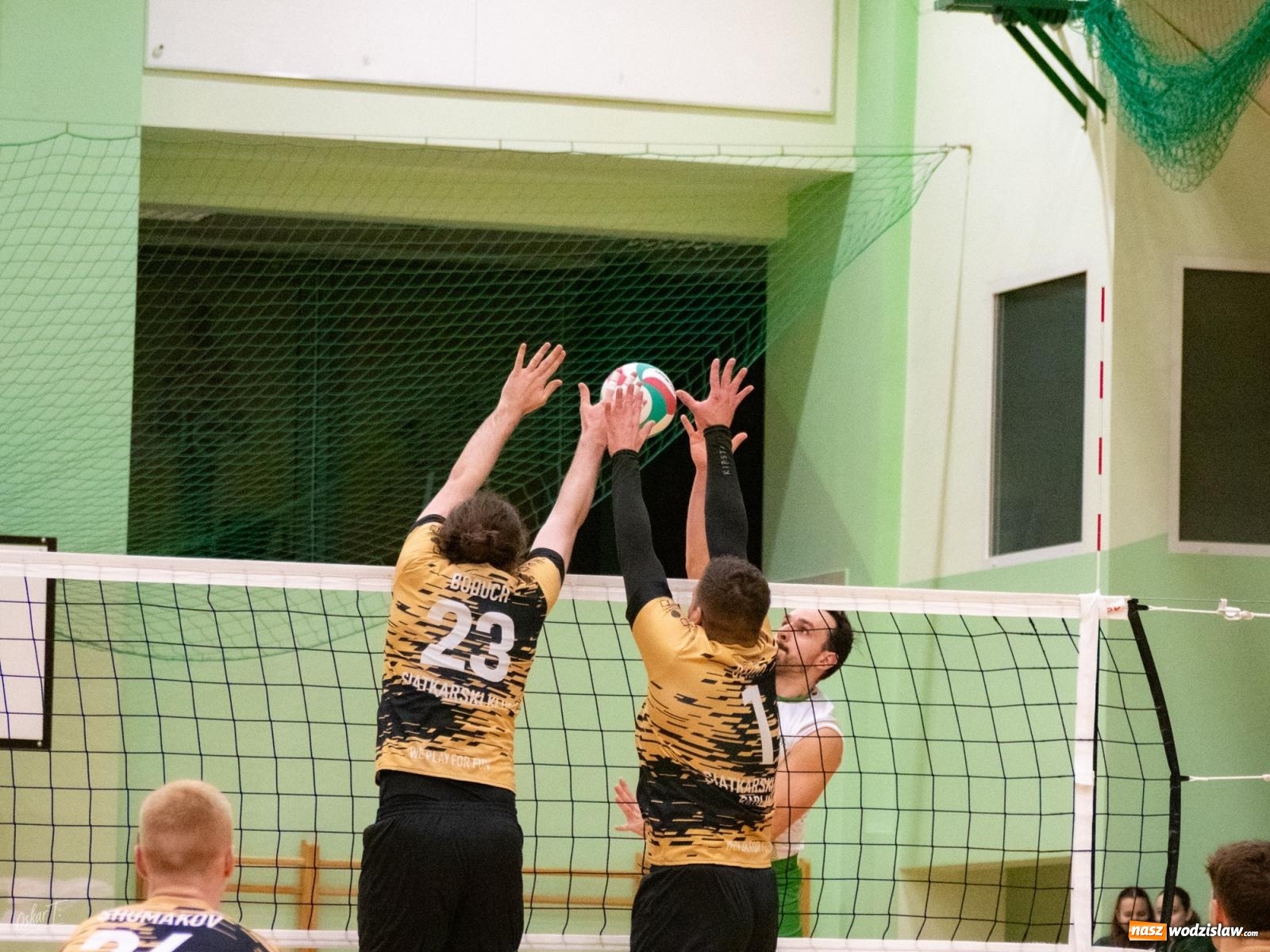Zdjęcie w galerii na portalu naszwodzislaw.com: Siatkówka. Górnik Radlin ponownie lepszy [FOTO] wiadomości z regionu