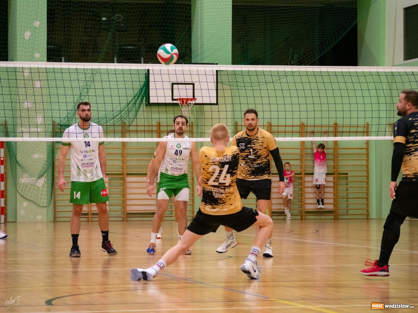 Zdjęcie w galerii na portalu naszwodzislaw.com: Siatkówka. Górnik Radlin ponownie lepszy [FOTO] wiadomości z regionu