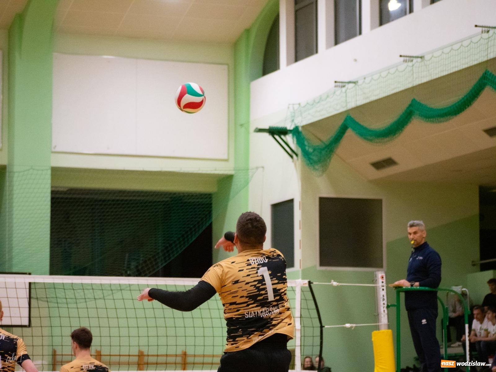 Zdjęcie w galerii na portalu naszwodzislaw.com: Siatkówka. Górnik Radlin ponownie lepszy [FOTO] wiadomości z regionu