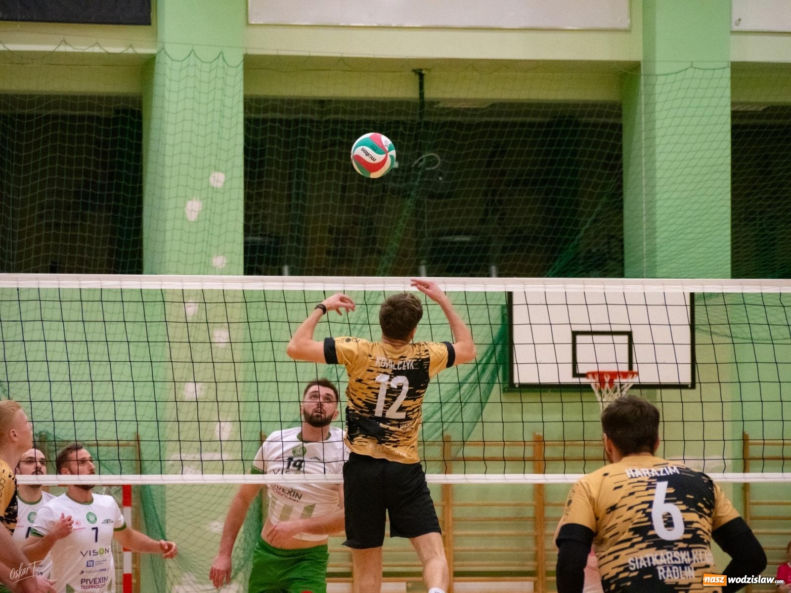 Zdjęcie w galerii na portalu naszwodzislaw.com: Siatkówka. Górnik Radlin ponownie lepszy [FOTO] wiadomości z regionu