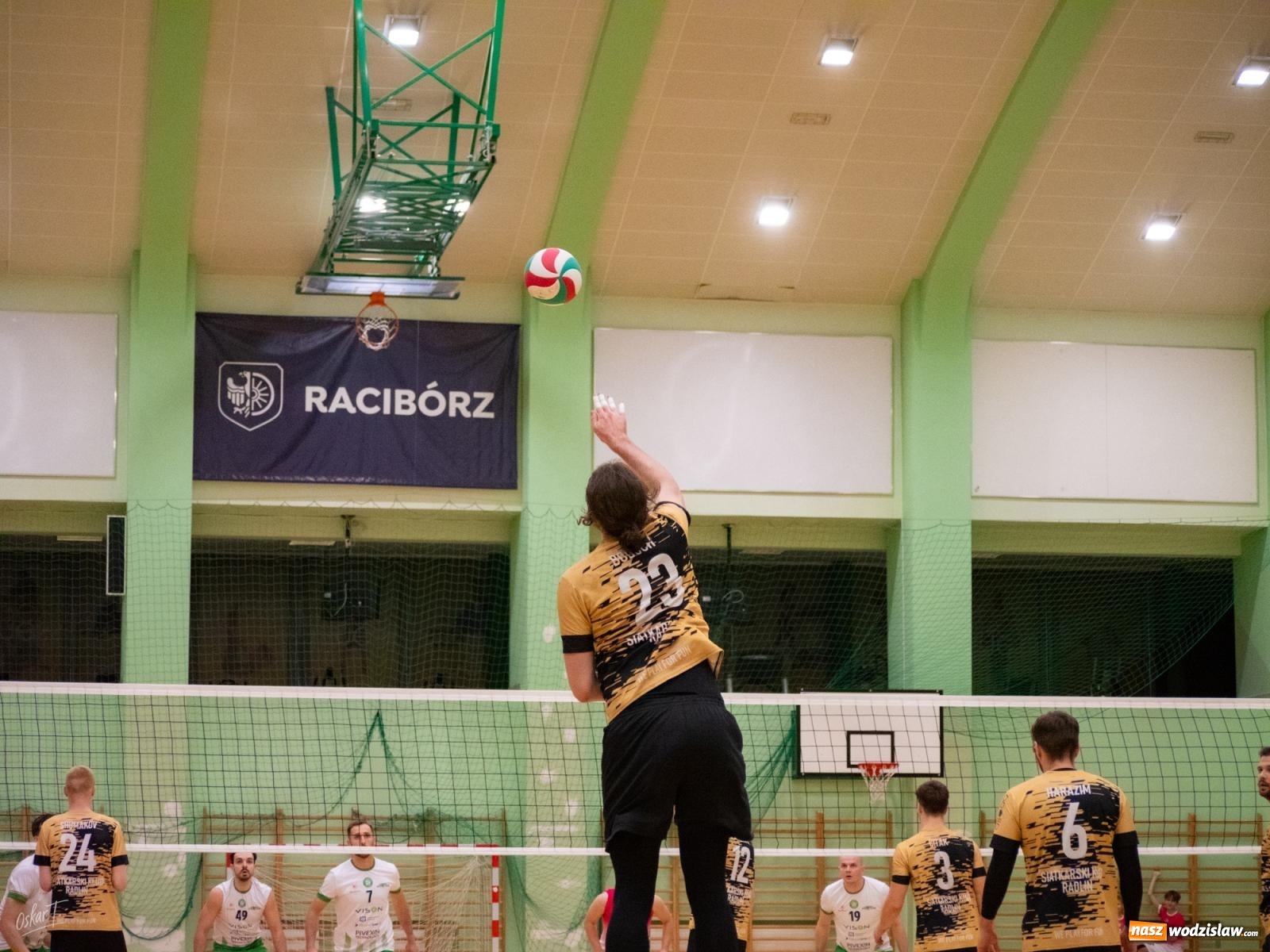 Zdjęcie w galerii na portalu naszwodzislaw.com: Siatkówka. Górnik Radlin ponownie lepszy [FOTO] wiadomości z regionu