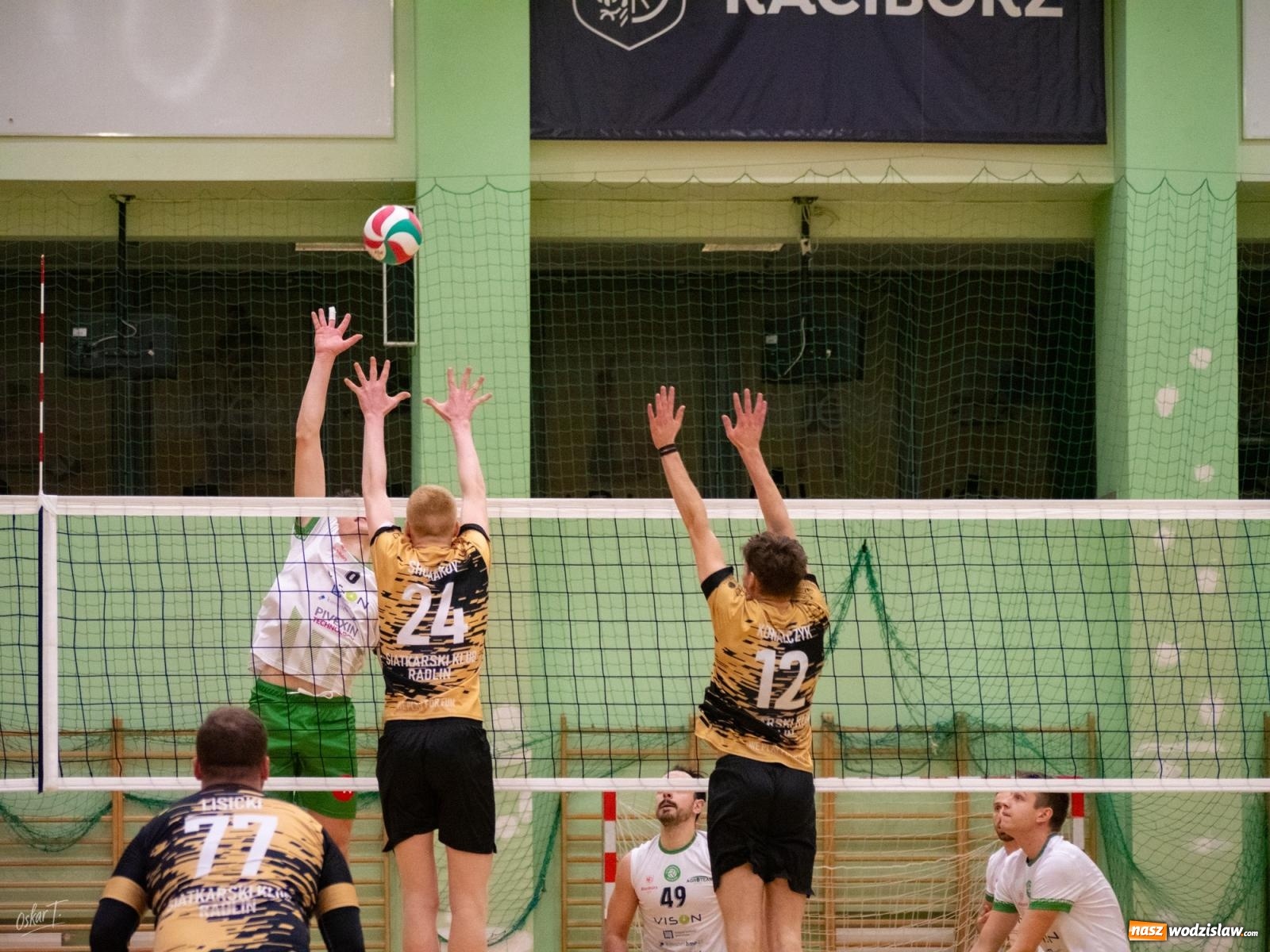 Zdjęcie w galerii na portalu naszwodzislaw.com: Siatkówka. Górnik Radlin ponownie lepszy [FOTO] wiadomości z regionu