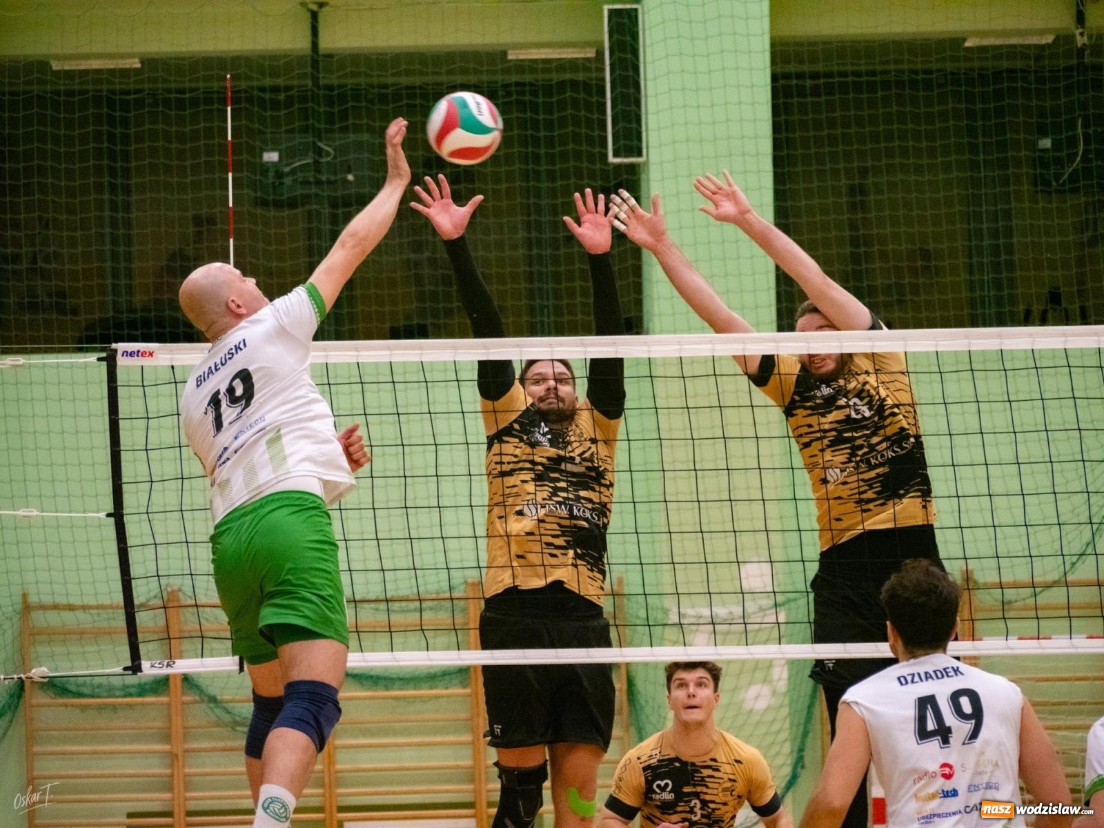 Zdjęcie w galerii na portalu naszwodzislaw.com: Siatkówka. Górnik Radlin ponownie lepszy [FOTO] wiadomości z regionu