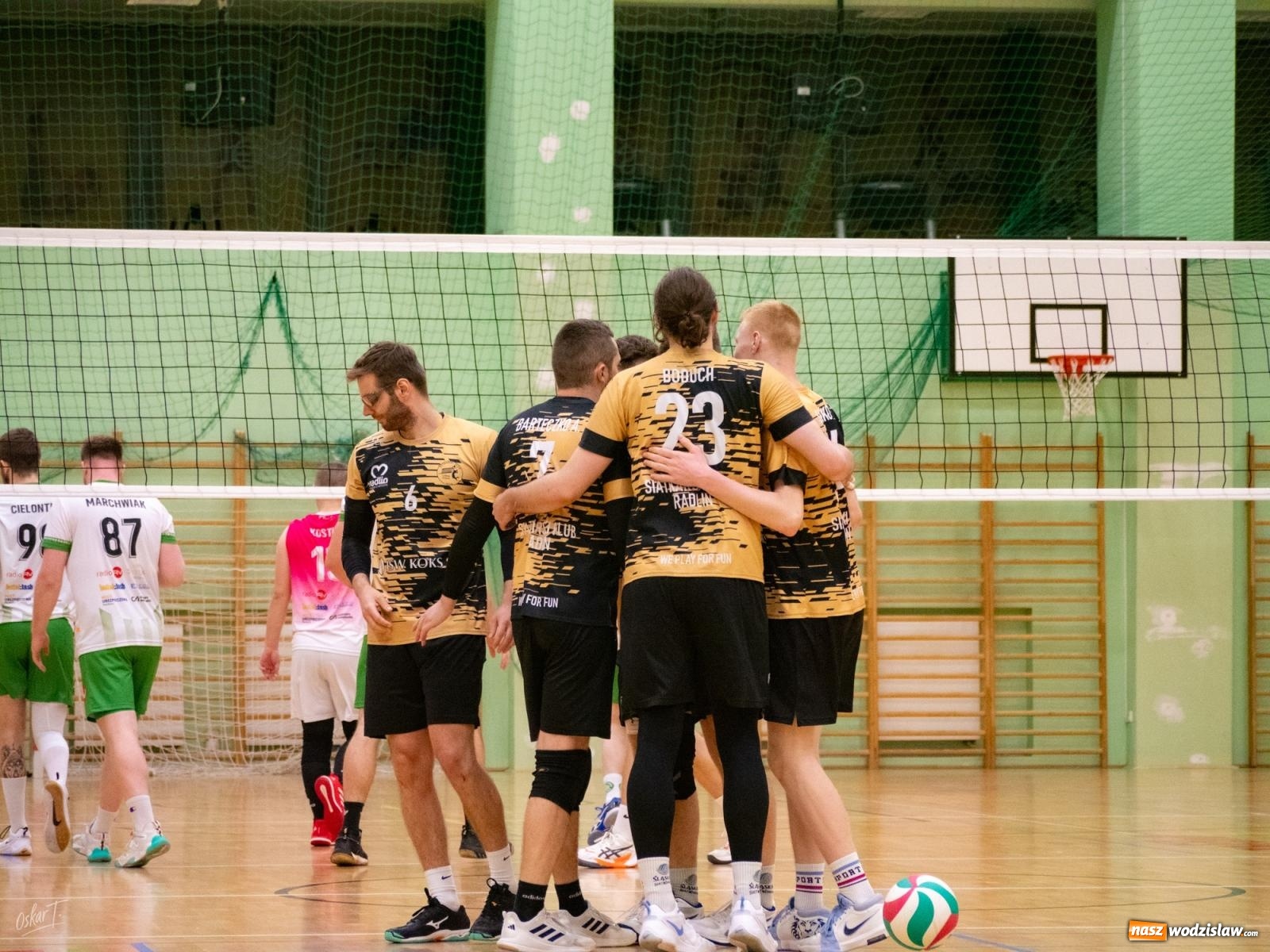 Zdjęcie w galerii na portalu naszwodzislaw.com: Siatkówka. Górnik Radlin ponownie lepszy [FOTO] wiadomości z regionu