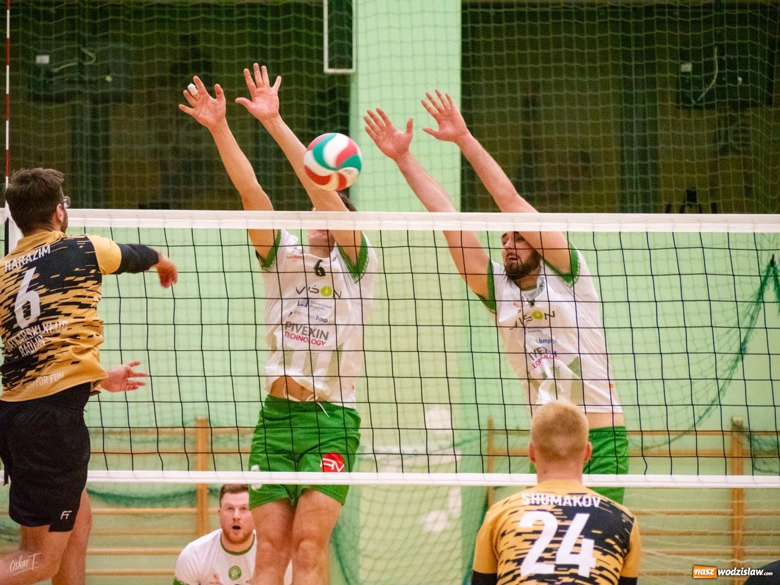Zdjęcie w galerii na portalu naszwodzislaw.com: Siatkówka. Górnik Radlin ponownie lepszy [FOTO] wiadomości z regionu