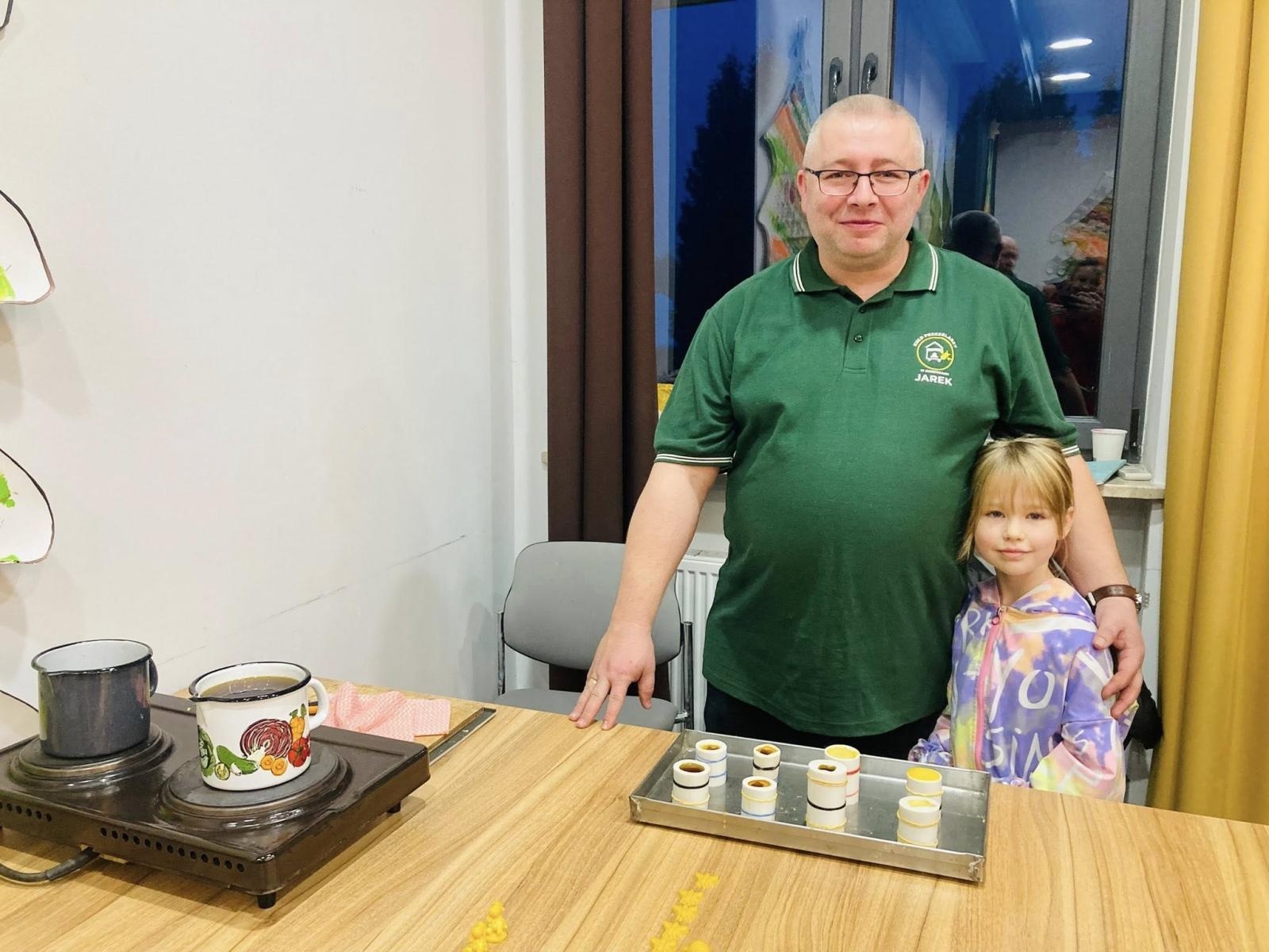 Zdjęcie w galerii na portalu naszwodzislaw.com: Miód, świece i atrakcje. Jarmark Pszczeli w Gorzycach za nami  wiadomości z regionu