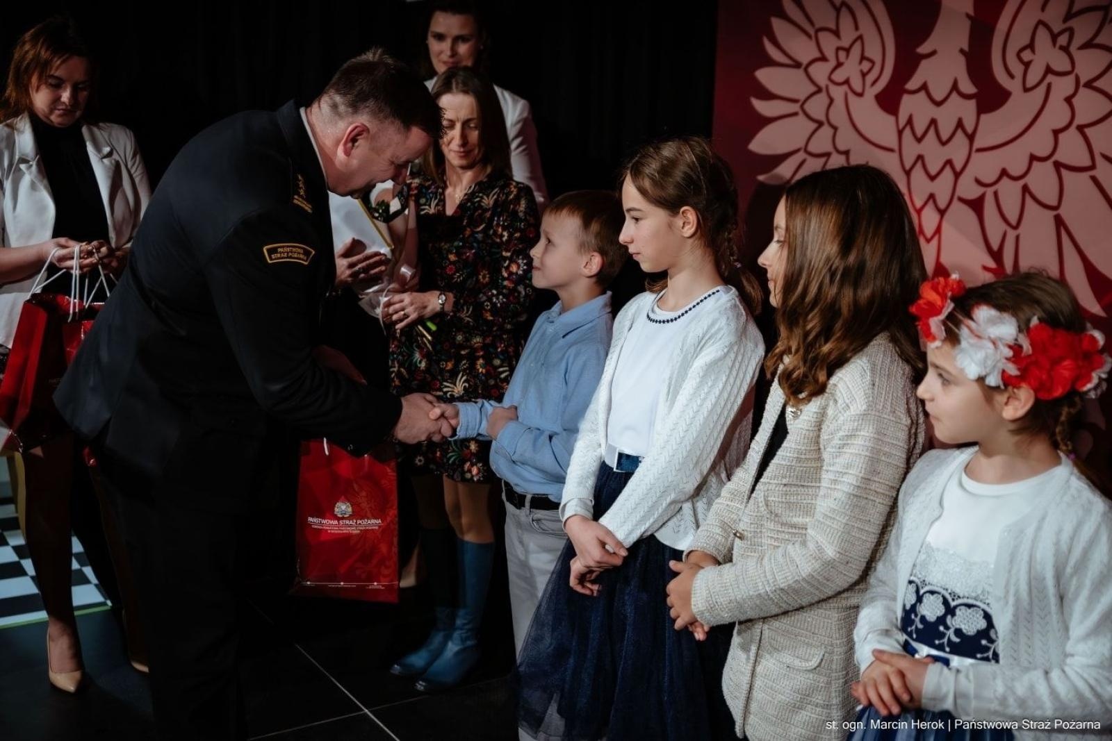 Zdjęcie w galerii na portalu naszwodzislaw.com: Trzydziestolecie Krajowego Systemu Ratowniczo-Gaśniczego w Powiecie Wodzisławskim. Uroczyste obchody i podsumowanie dorobku wiadomości z regionu