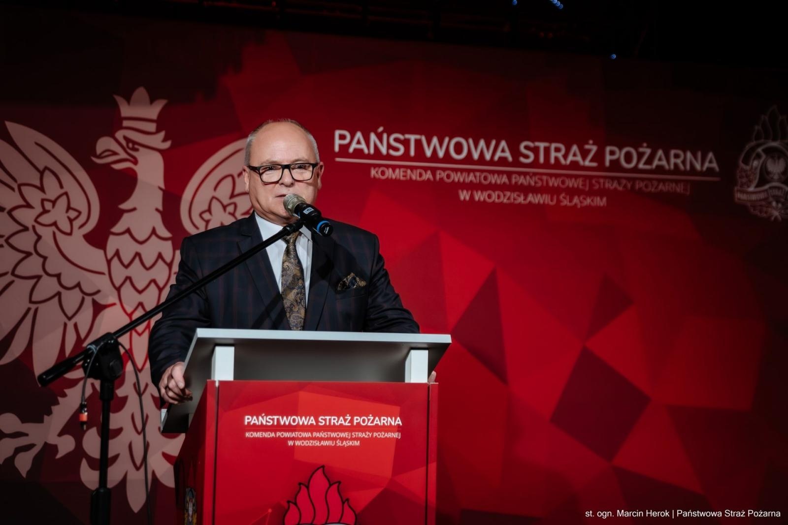 Zdjęcie w galerii na portalu naszwodzislaw.com: Trzydziestolecie Krajowego Systemu Ratowniczo-Gaśniczego w Powiecie Wodzisławskim. Uroczyste obchody i podsumowanie dorobku wiadomości z regionu