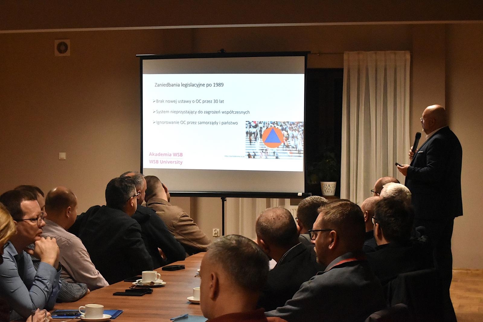 Zdjęcie w galerii na portalu naszwodzislaw.com: Urzędnicy z Godowa mają za sobą obowiązkowe szkolenia wiadomości z regionu