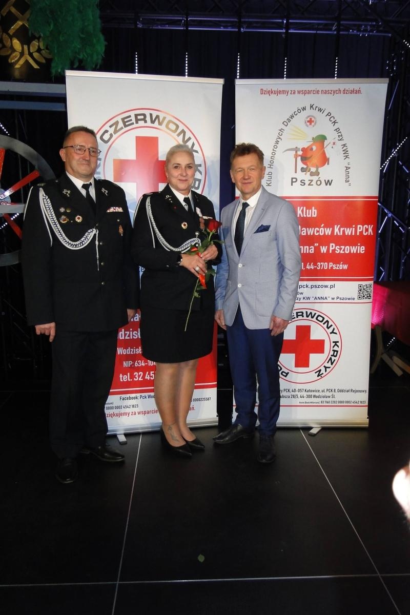 Zdjęcie w galerii na portalu naszwodzislaw.com: Jubileuszowe uroczystości PCK. Mieszkańcy Mszany wyróżnieni za dar życia wiadomości z regionu