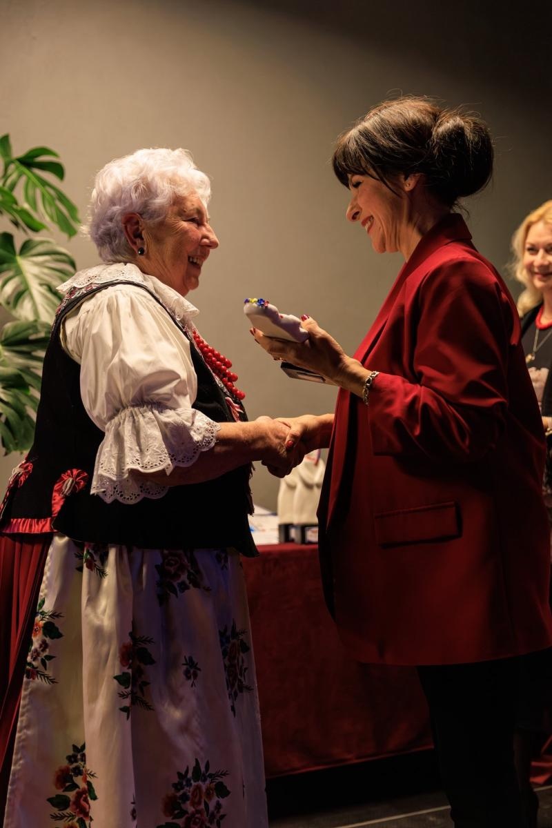 Zdjęcie w galerii na portalu naszwodzislaw.com: Pielęgnowanie dziedzictwa Górnego Śląska: Gala Regionalnego Przeglądu Twórczości Ludowej im. Ireny Sauer w Turzy Śląskiej wiadomości z regionu