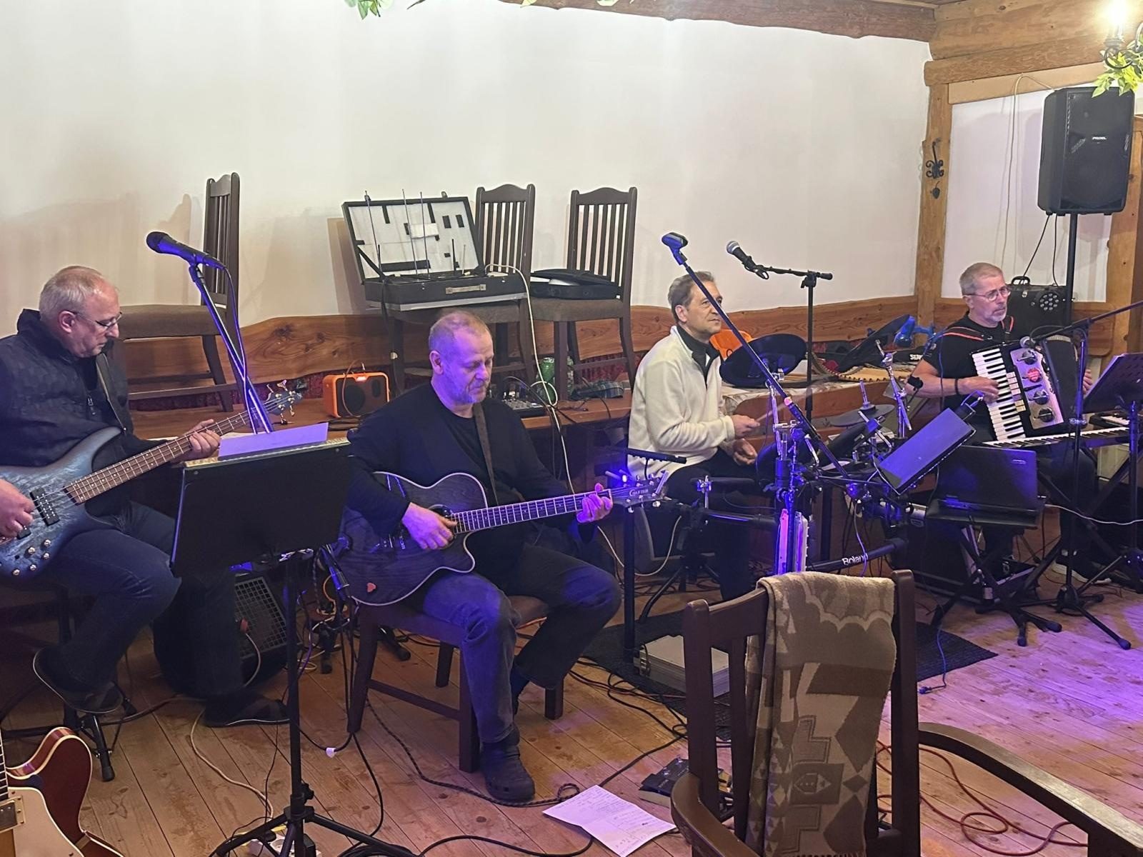 Zdjęcie w galerii na portalu naszwodzislaw.com: Warsztaty wyjazdowe zespołu Kokoszyczanki wiadomości z regionu