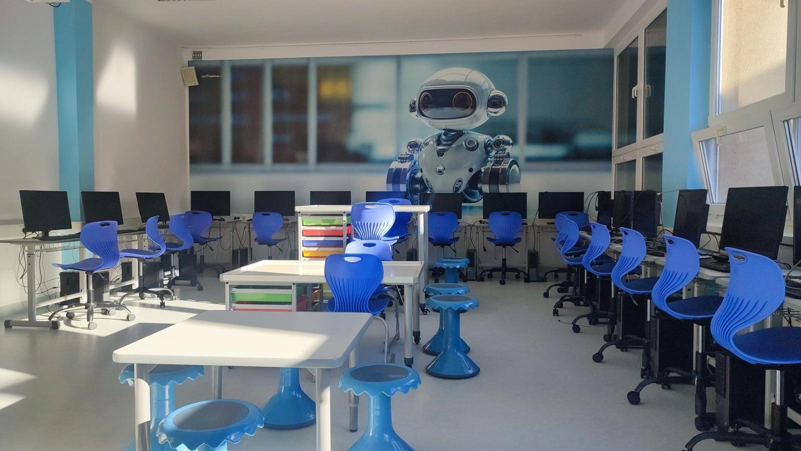 Zdjęcie w galerii na portalu naszwodzislaw.com: Nowa pracownia robotyki i programowania w Szkole Podstawowej nr 1 w Wodzisławiu Śląskim wiadomości z regionu