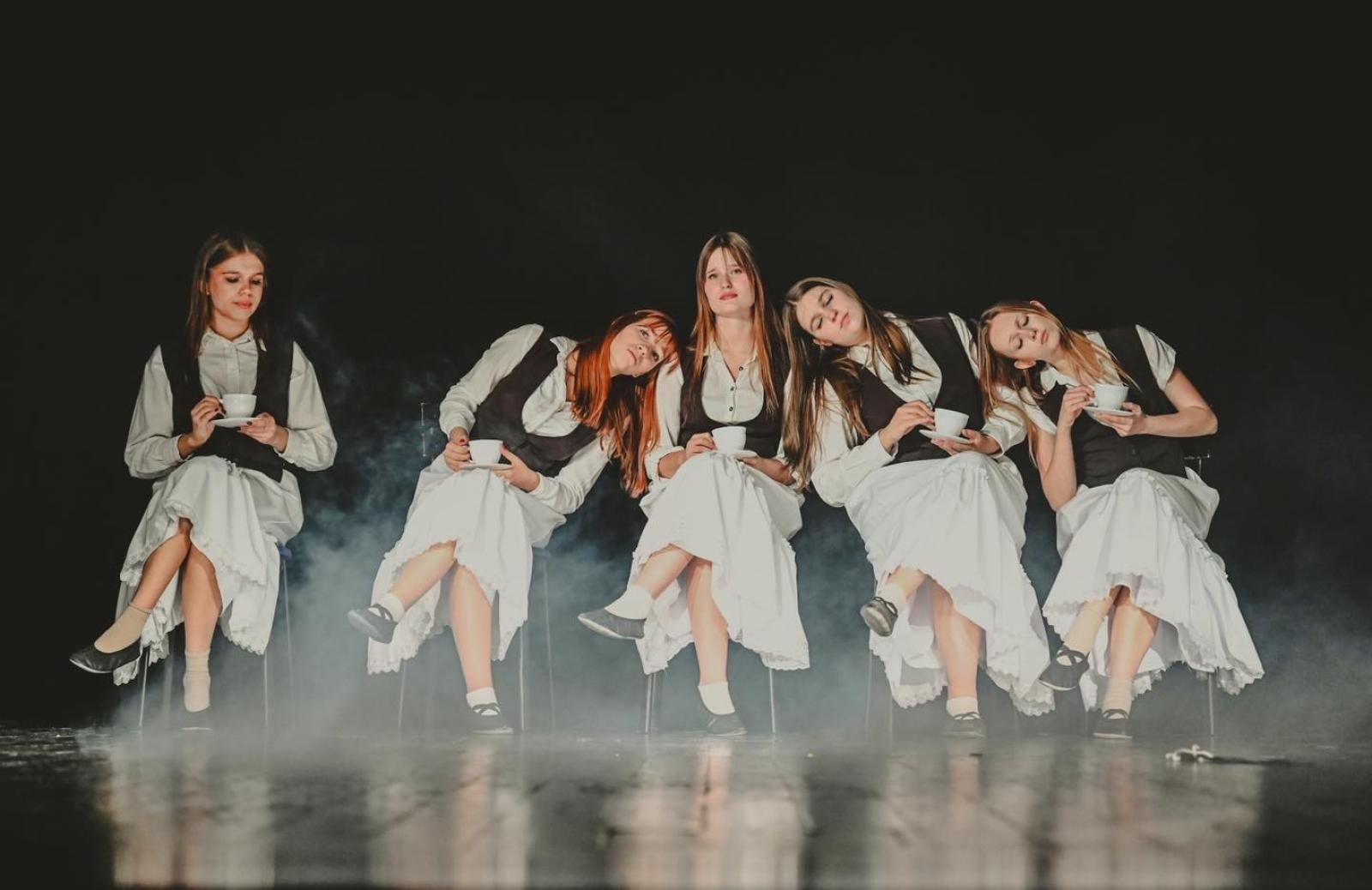 Zdjęcie w galerii na portalu naszwodzislaw.com: Festiwal teatralny FARA w Chorzowie zwyciężył Teatr Szydełko i Teatr Szydło wiadomości z regionu