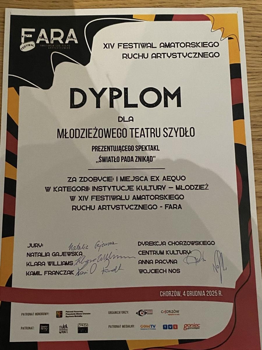 Zdjęcie w galerii na portalu naszwodzislaw.com: Festiwal teatralny FARA w Chorzowie zwyciężył Teatr Szydełko i Teatr Szydło wiadomości z regionu