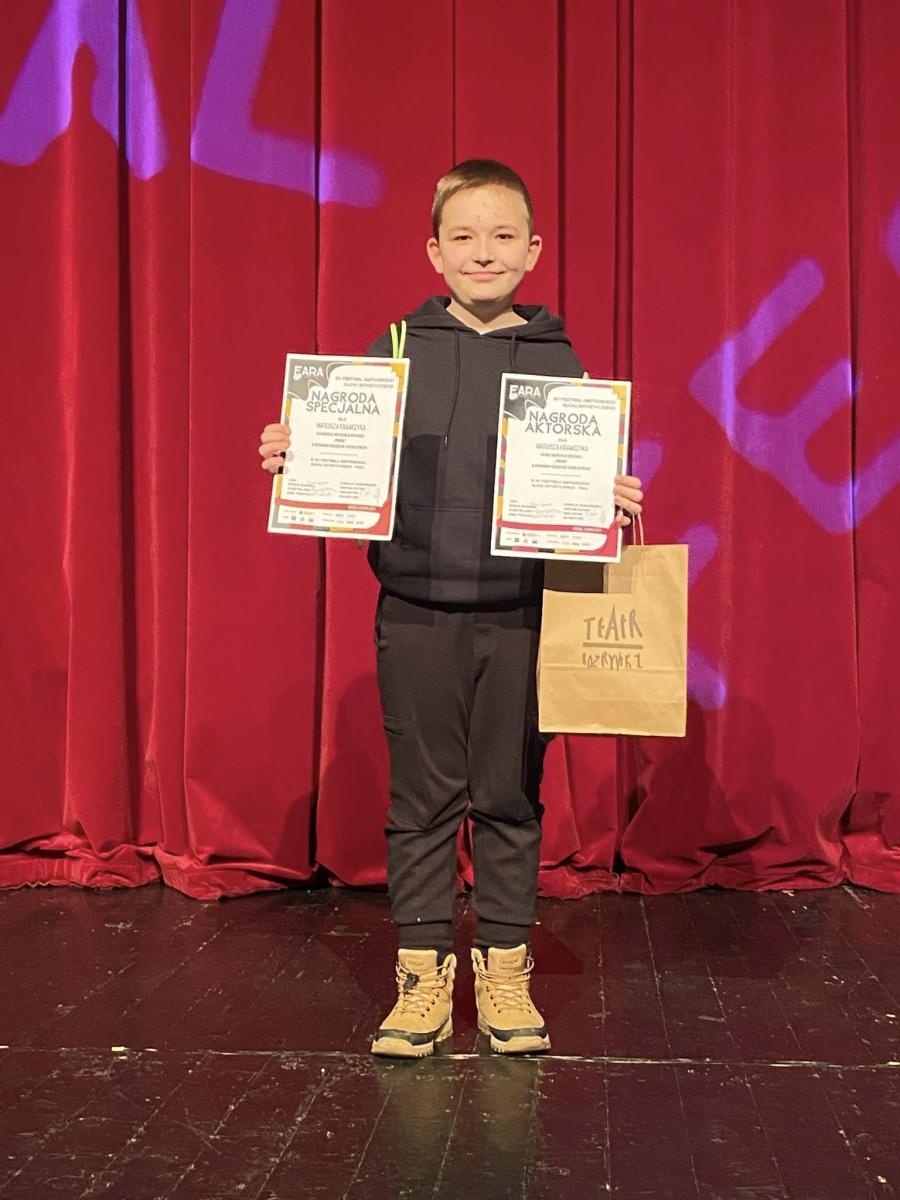 Zdjęcie w galerii na portalu naszwodzislaw.com: Festiwal teatralny FARA w Chorzowie zwyciężył Teatr Szydełko i Teatr Szydło wiadomości z regionu