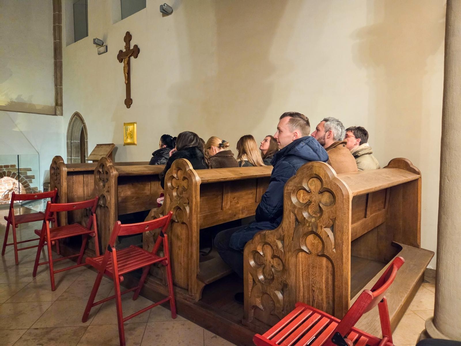 Zdjęcie w galerii na portalu naszwodzislaw.com: Wigilia Zespołu DenticaCenter na Zamku Piastowskim wiadomości z regionu