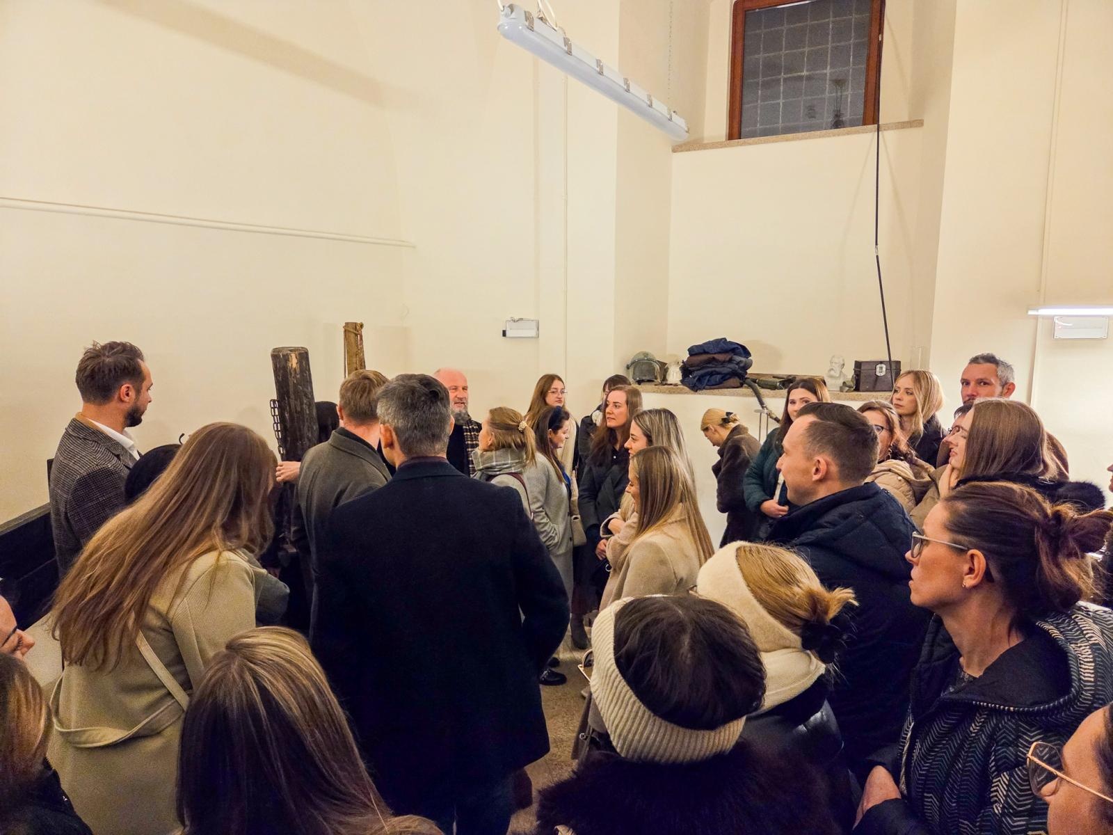 Zdjęcie w galerii na portalu naszwodzislaw.com: Wigilia Zespołu DenticaCenter na Zamku Piastowskim wiadomości z regionu