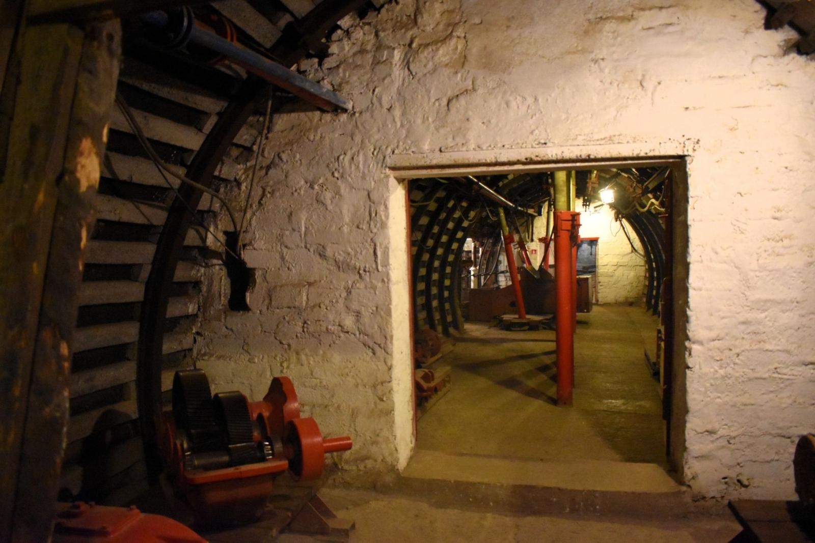 Zdjęcie w galerii na portalu naszwodzislaw.com: Barbórkowe zwiedzanie sztolni w nowoczesnym wydaniu [FOTO] wiadomości z regionu