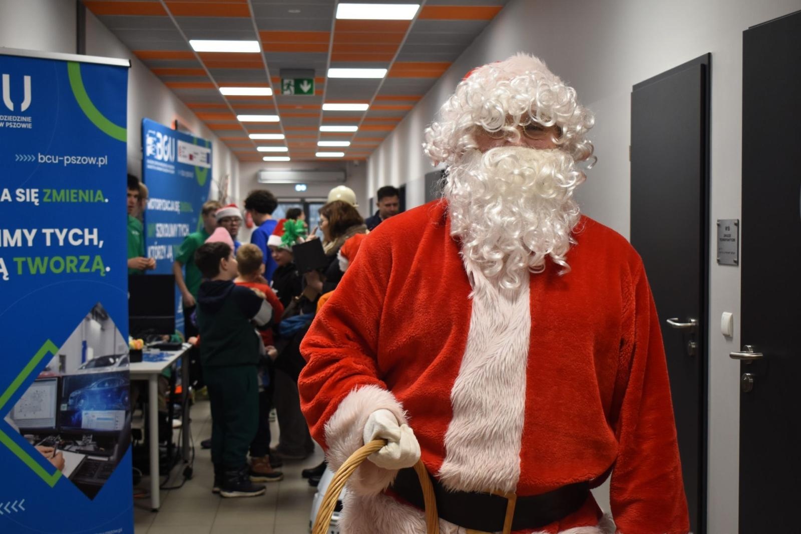 Zdjęcie w galerii na portalu naszwodzislaw.com: Barbórkowe zwiedzanie sztolni w nowoczesnym wydaniu [FOTO] wiadomości z regionu