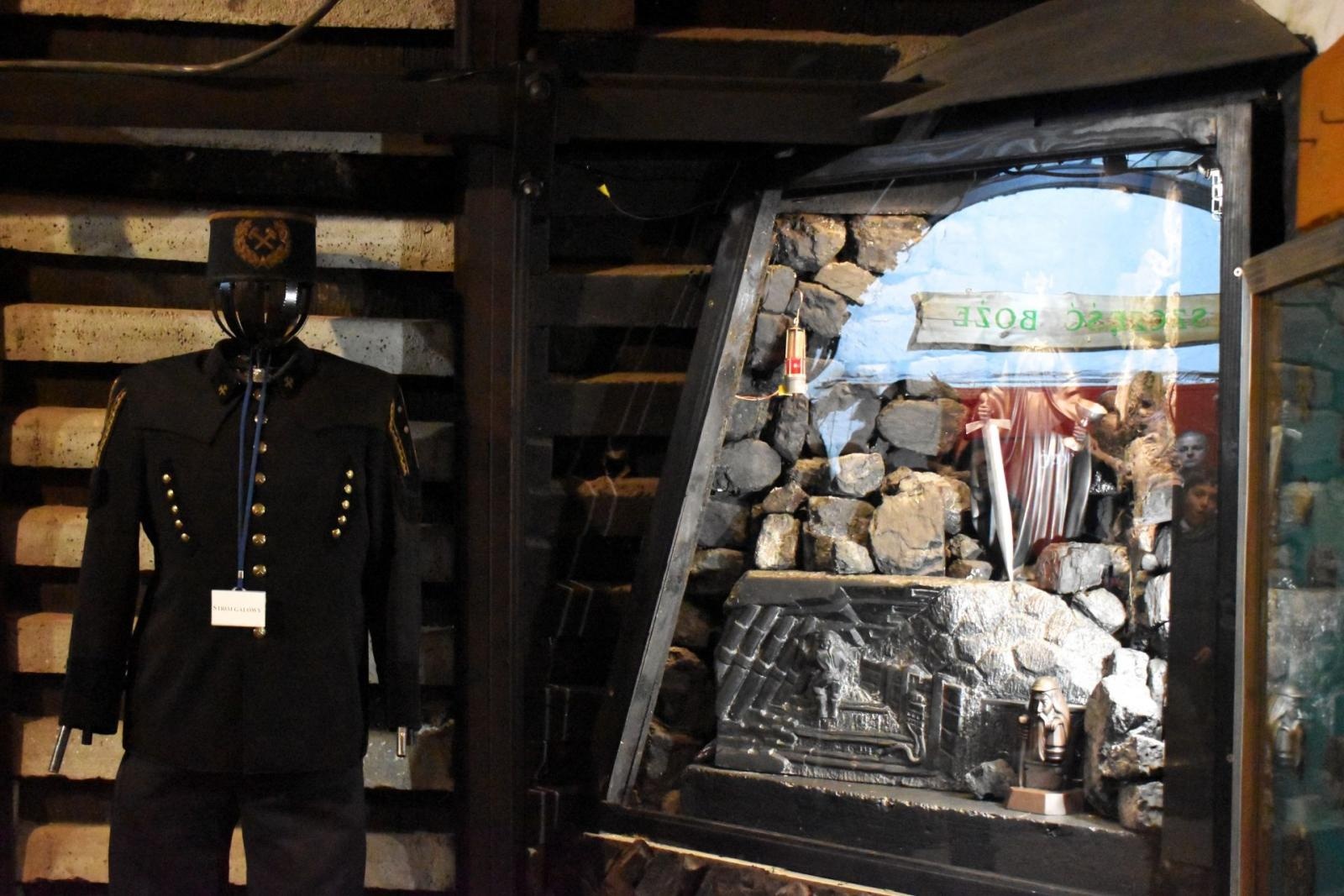 Zdjęcie w galerii na portalu naszwodzislaw.com: Barbórkowe zwiedzanie sztolni w nowoczesnym wydaniu [FOTO] wiadomości z regionu