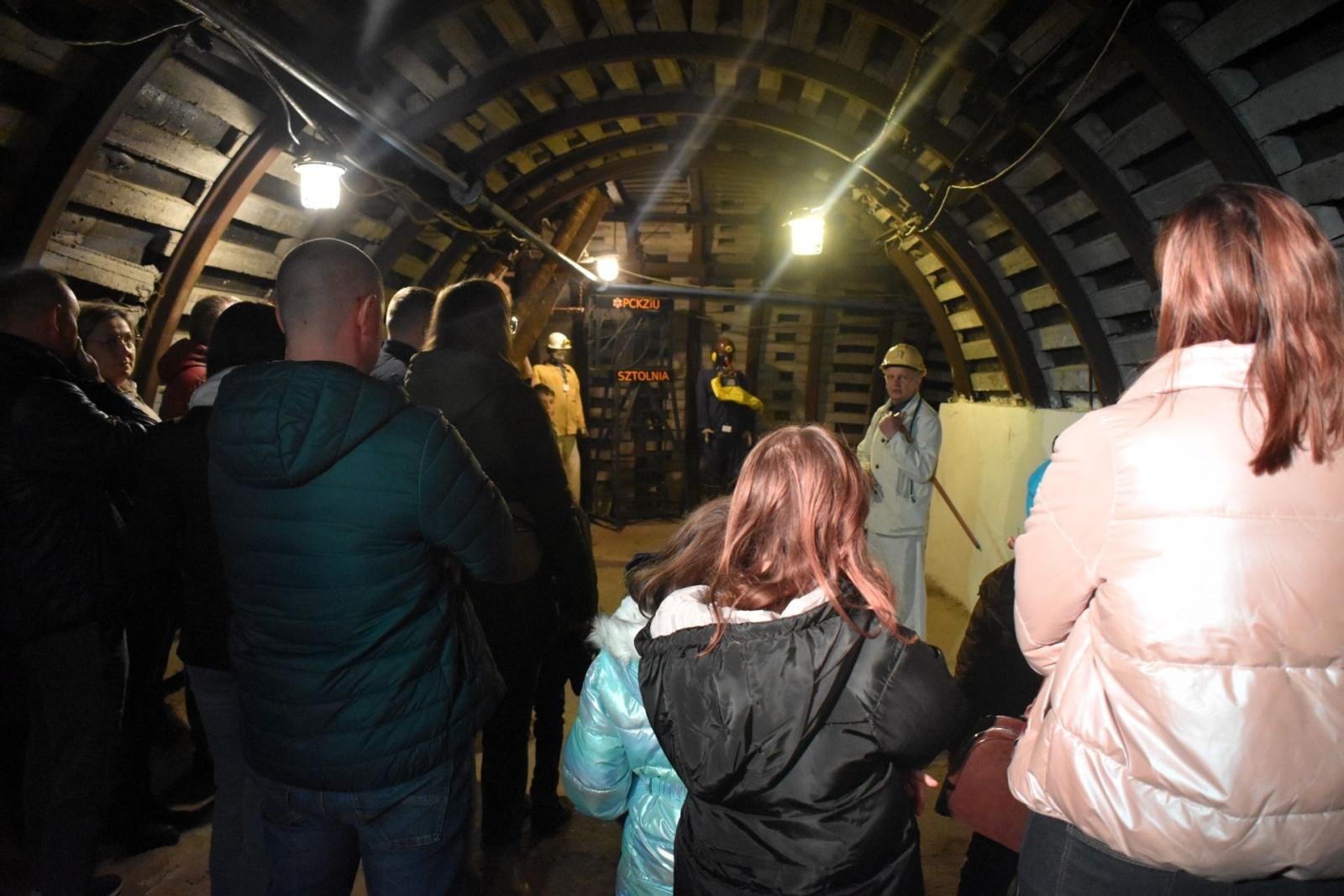 Zdjęcie w galerii na portalu naszwodzislaw.com: Barbórkowe zwiedzanie sztolni w nowoczesnym wydaniu [FOTO] wiadomości z regionu