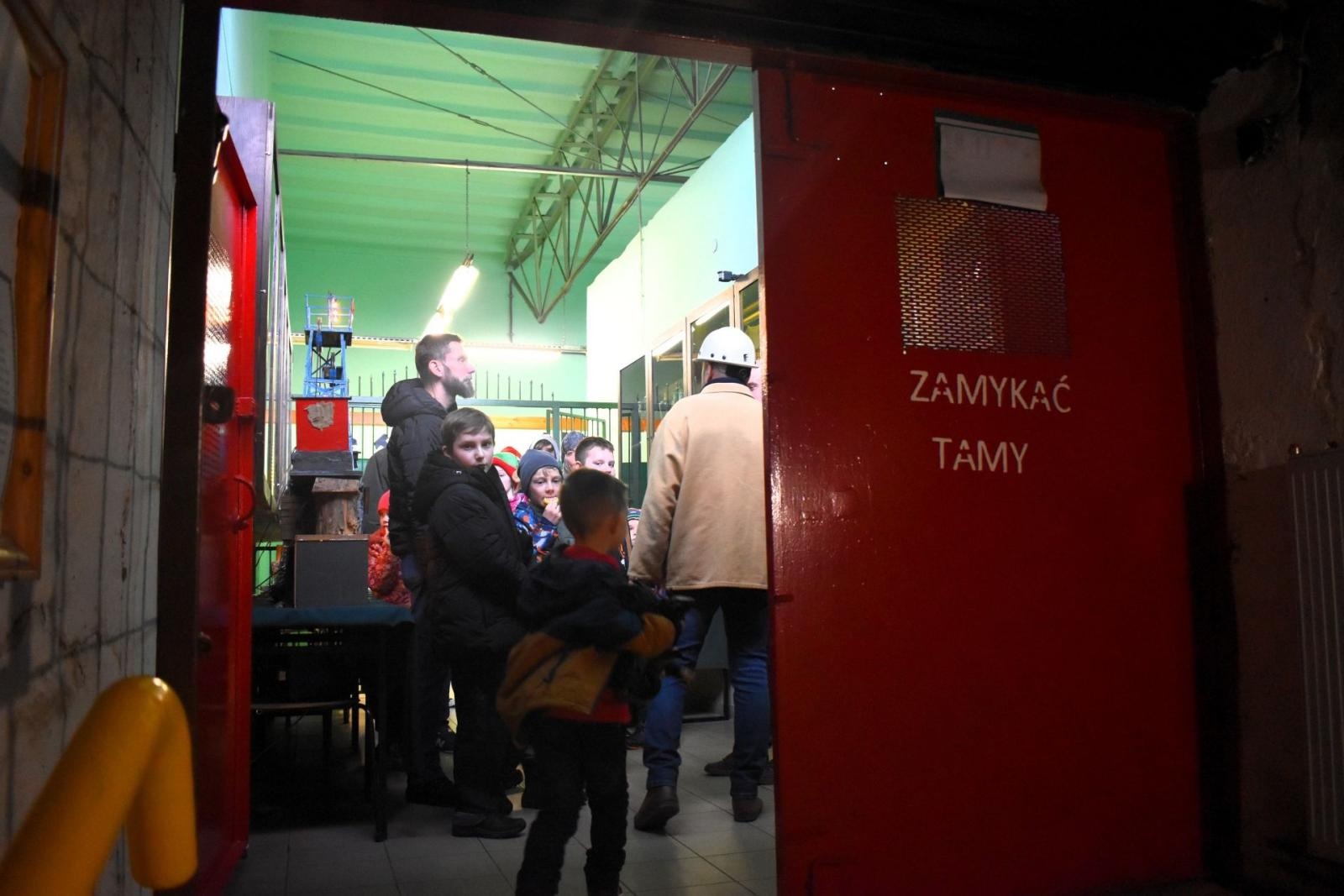 Zdjęcie w galerii na portalu naszwodzislaw.com: Barbórkowe zwiedzanie sztolni w nowoczesnym wydaniu [FOTO] wiadomości z regionu