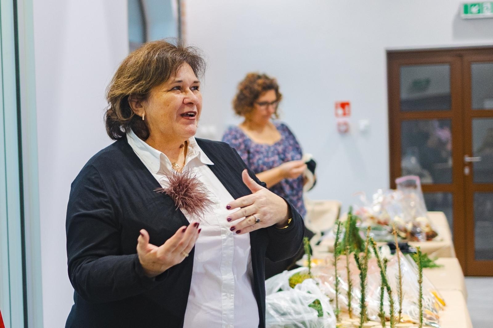 Zdjęcie w galerii na portalu naszwodzislaw.com: Podarujmy sobie gwiazdkę. Świąteczne spotkanie integracyjne w Wodzisławiu Śląskim [FOTO] wiadomości z regionu