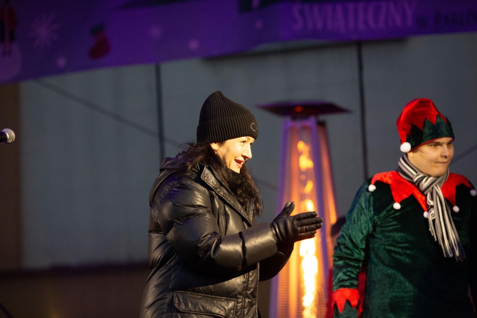 Zdjęcie w galerii na portalu naszwodzislaw.com: Ruszył Jarmark Świąteczny w Radlinie [FOTO] wiadomości z regionu