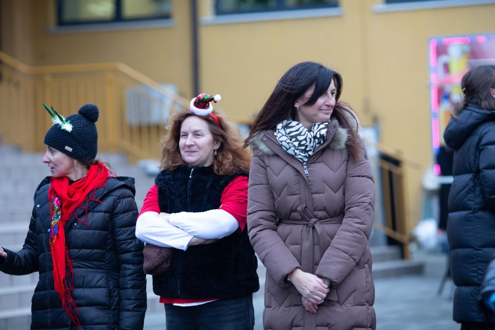 Zdjęcie w galerii na portalu naszwodzislaw.com: Ruszył Jarmark Świąteczny w Radlinie [FOTO] wiadomości z regionu