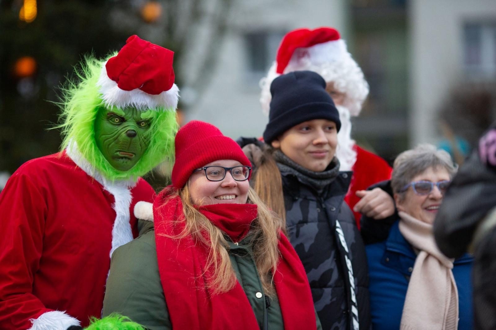 Zdjęcie w galerii na portalu naszwodzislaw.com: Ruszył Jarmark Świąteczny w Radlinie [FOTO] wiadomości z regionu
