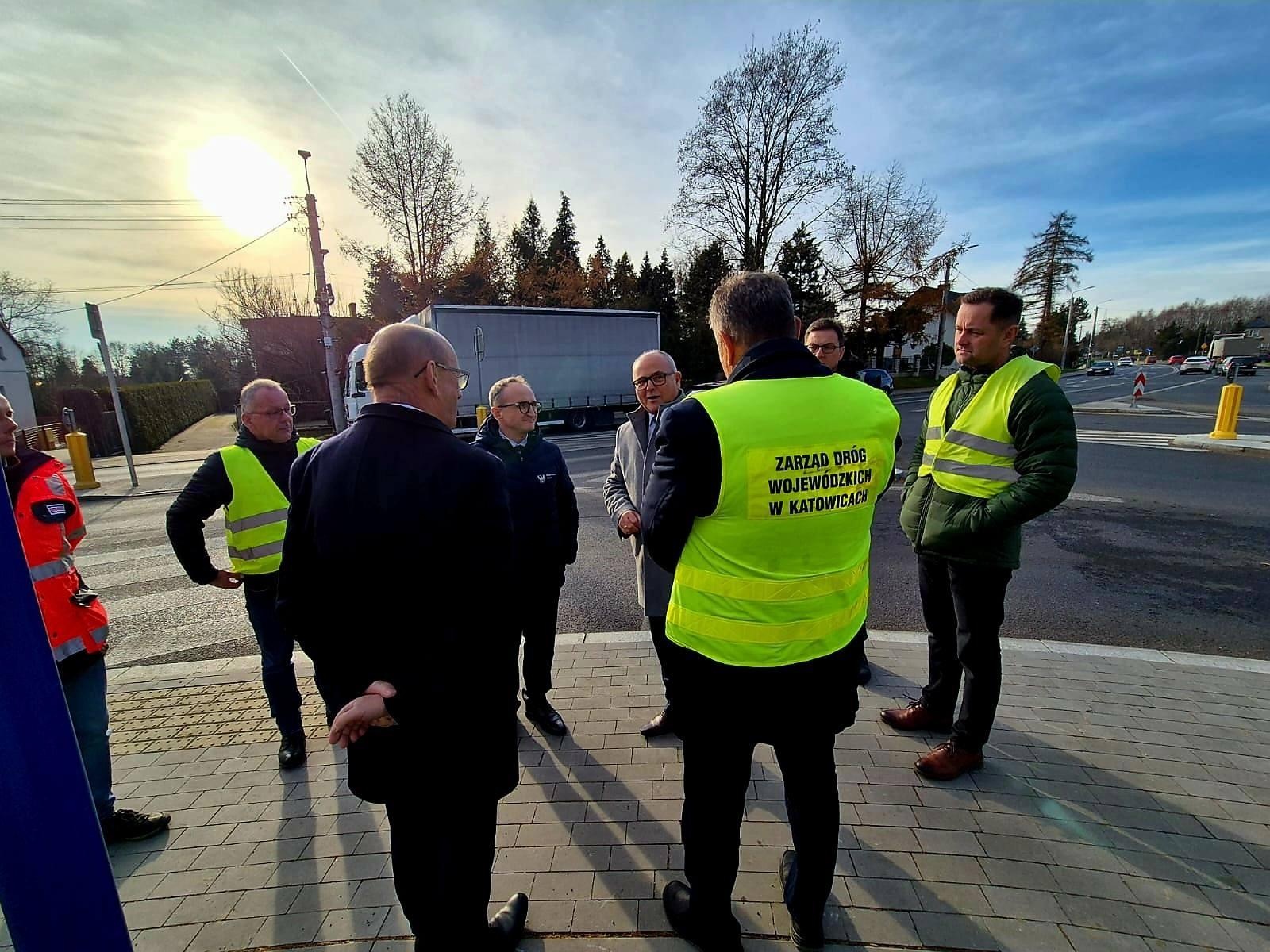 Zdjęcie w galerii na portalu naszwodzislaw.com: Wspólny głos w sprawach dróg. Powiat skutecznie zabiega o inwestycje wojewódzkie wiadomości z regionu