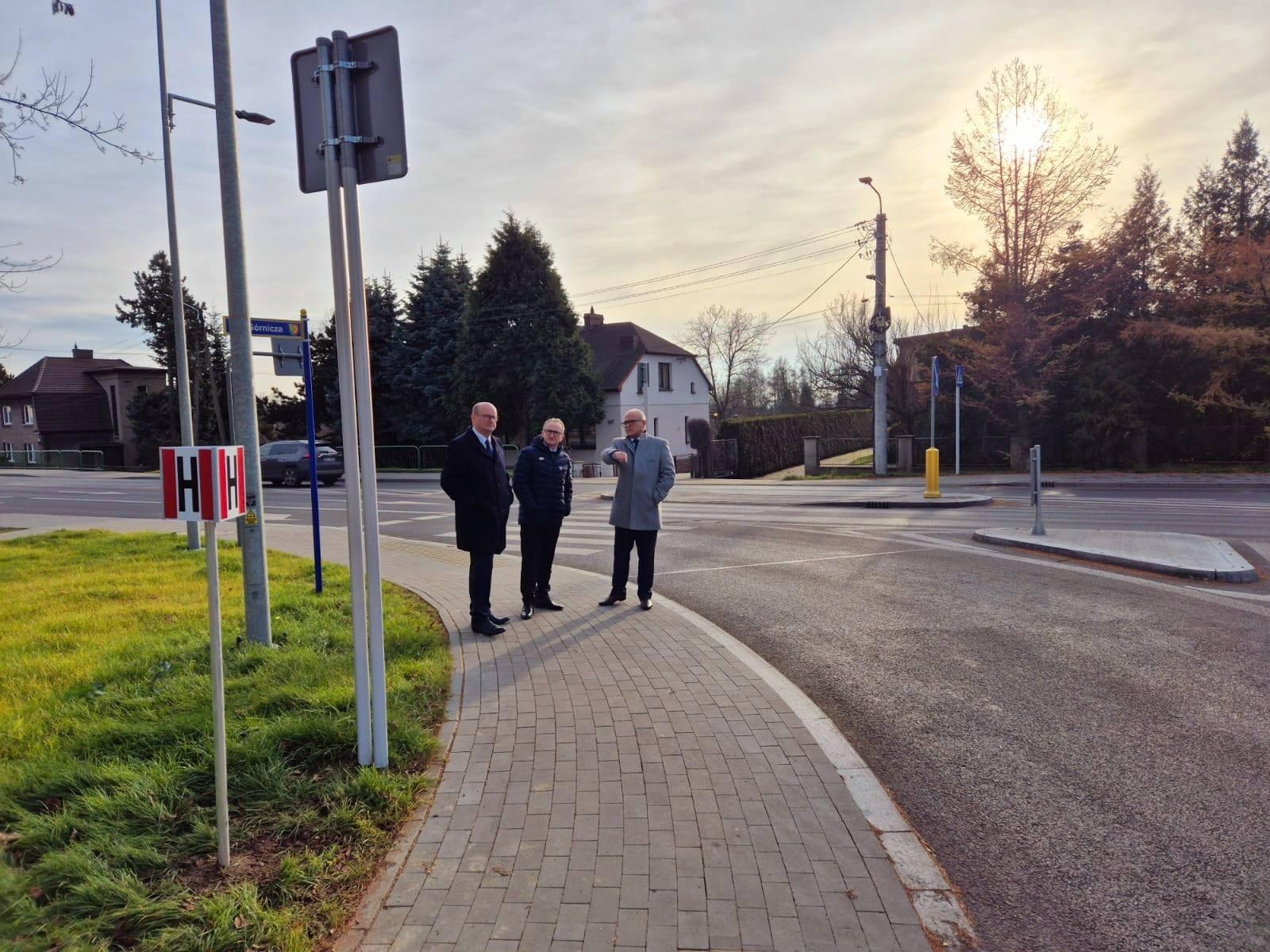 Zdjęcie w galerii na portalu naszwodzislaw.com: Wspólny głos w sprawach dróg. Powiat skutecznie zabiega o inwestycje wojewódzkie wiadomości z regionu