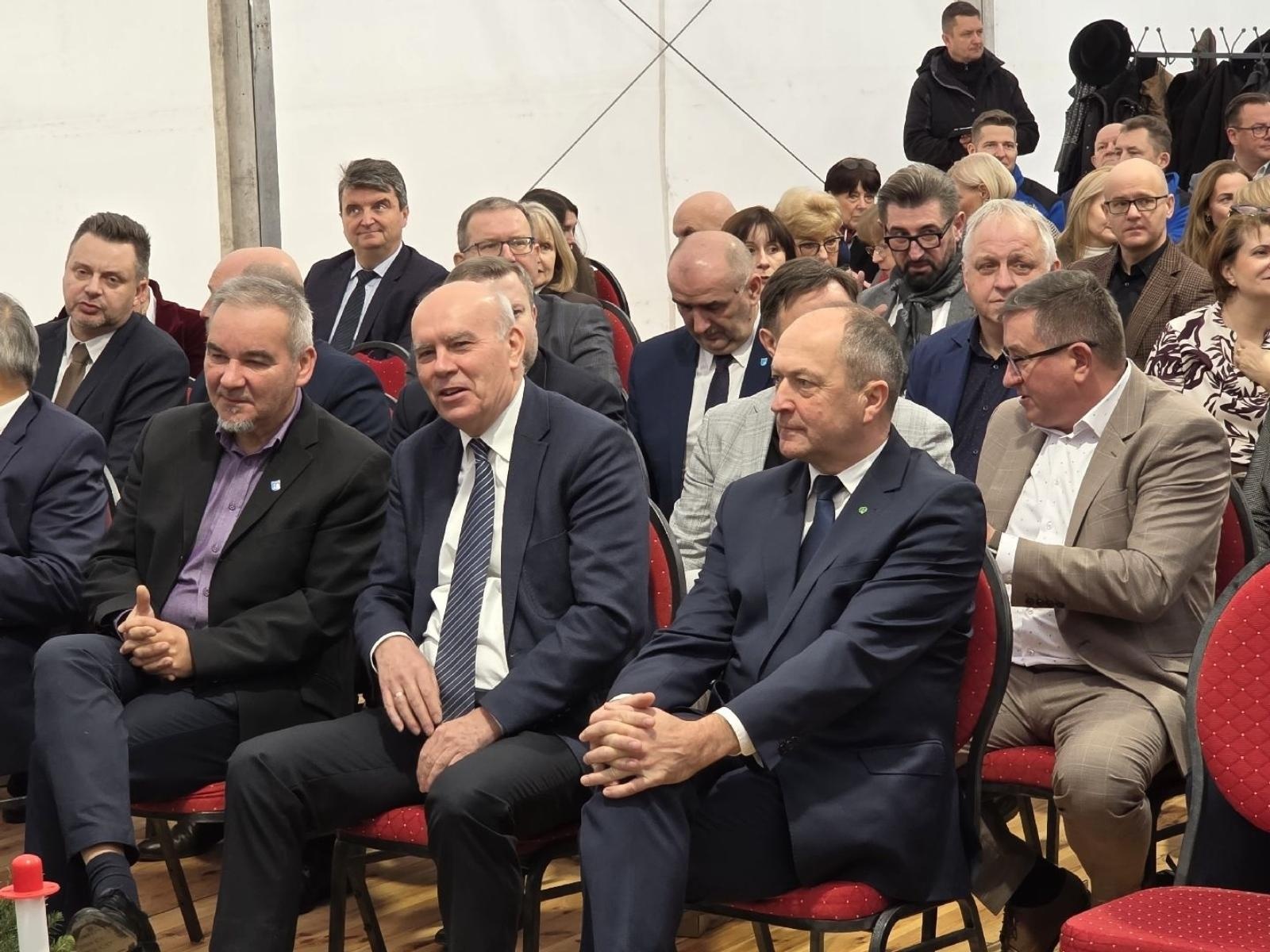 Zdjęcie w galerii na portalu naszwodzislaw.com: Nowy rozdział dla edukacji motoryzacyjnej w Powiecie Wodzisławskim [FOTO] wiadomości z regionu