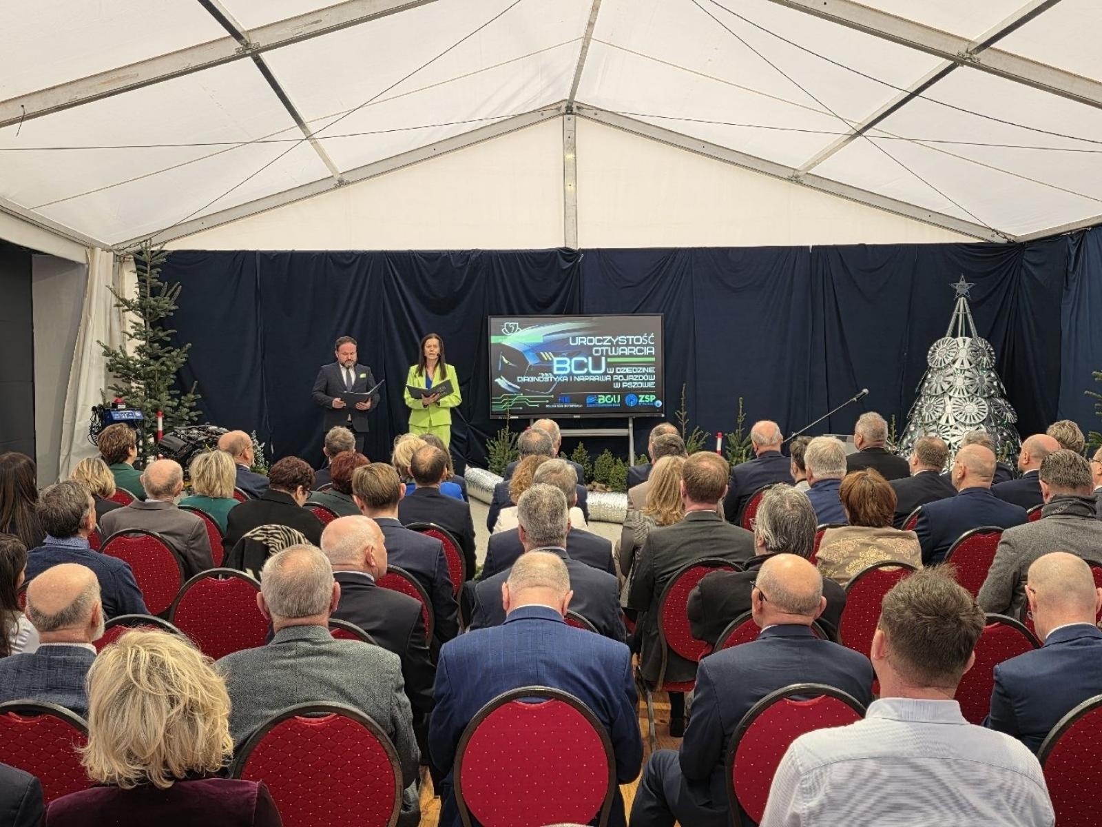 Zdjęcie w galerii na portalu naszwodzislaw.com: Nowy rozdział dla edukacji motoryzacyjnej w Powiecie Wodzisławskim [FOTO] wiadomości z regionu