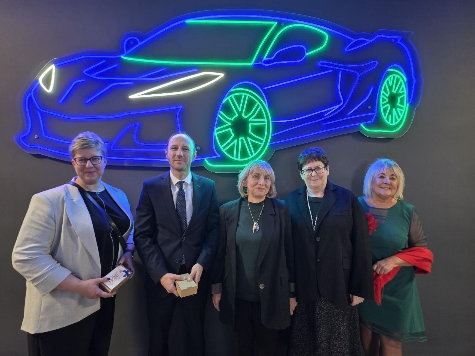 Zdjęcie w galerii na portalu naszwodzislaw.com: Nowy rozdział dla edukacji motoryzacyjnej w Powiecie Wodzisławskim [FOTO] wiadomości z regionu