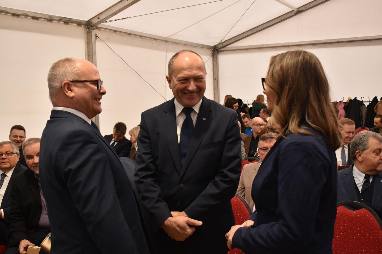 Zdjęcie w galerii na portalu naszwodzislaw.com: Nowy rozdział dla edukacji motoryzacyjnej w Powiecie Wodzisławskim [FOTO] wiadomości z regionu