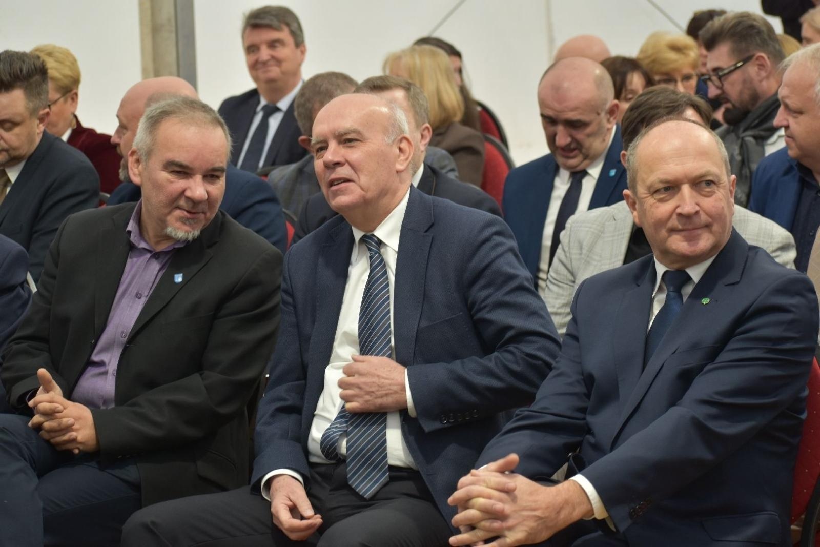 Zdjęcie w galerii na portalu naszwodzislaw.com: Nowy rozdział dla edukacji motoryzacyjnej w Powiecie Wodzisławskim [FOTO] wiadomości z regionu