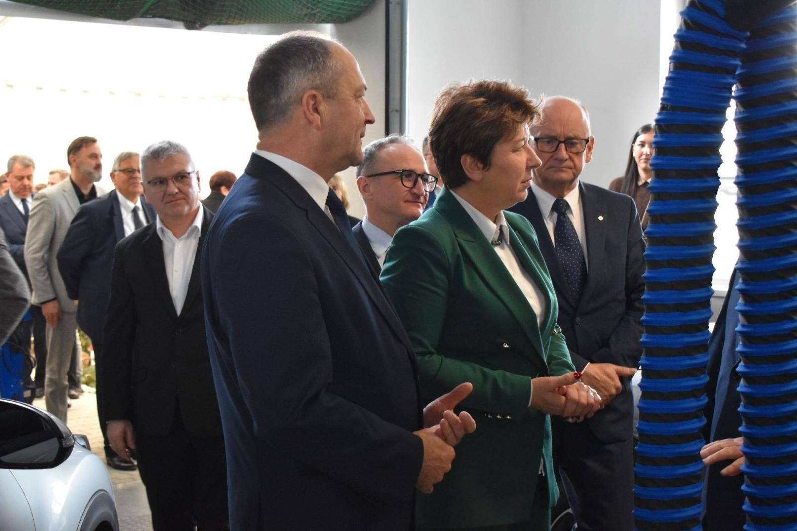 Zdjęcie w galerii na portalu naszwodzislaw.com: Nowy rozdział dla edukacji motoryzacyjnej w Powiecie Wodzisławskim [FOTO] wiadomości z regionu